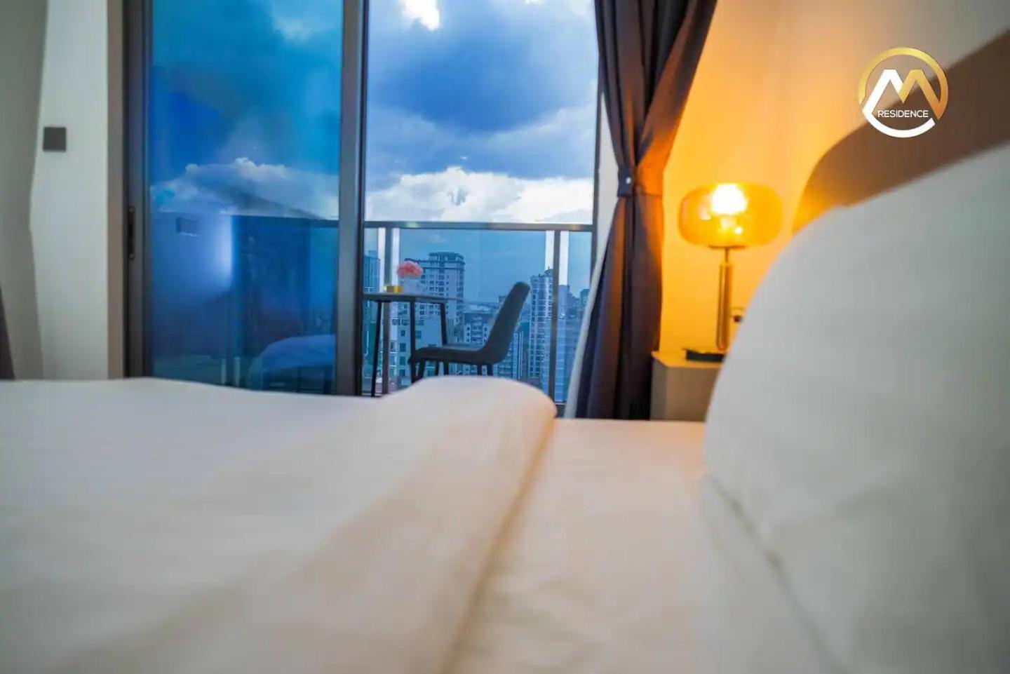 Hotel Serviced Apartments Top One Infinity Pool With View Of 360 Degree Πνομ Πενχ Εξωτερικό φωτογραφία