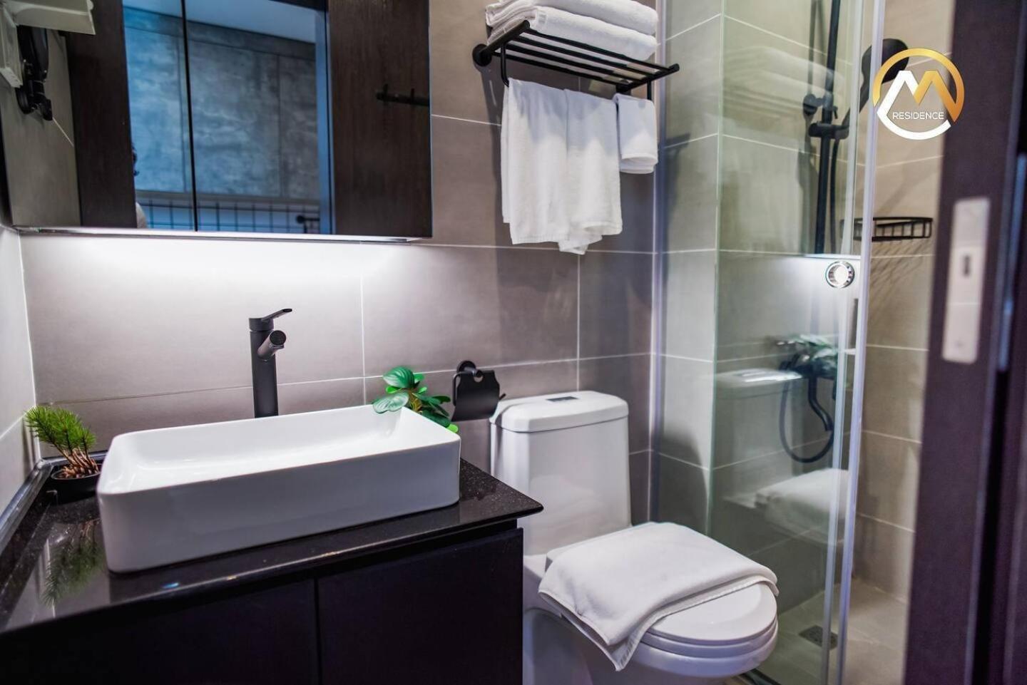 Hotel Serviced Apartments Top One Infinity Pool With View Of 360 Degree Πνομ Πενχ Εξωτερικό φωτογραφία
