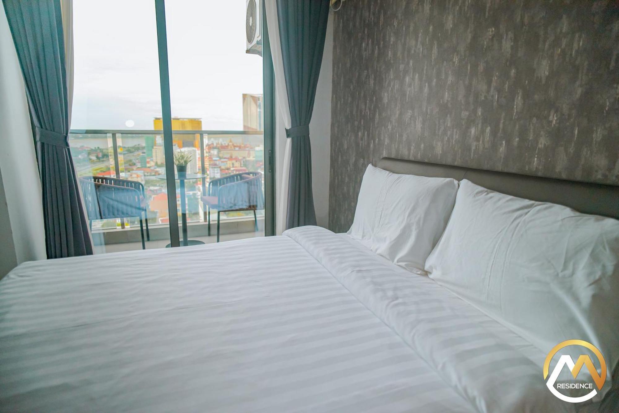 Hotel Serviced Apartments Top One Infinity Pool With View Of 360 Degree Πνομ Πενχ Εξωτερικό φωτογραφία